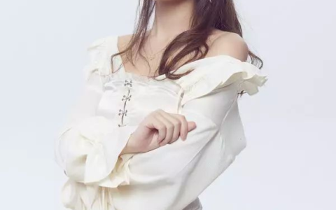 斗鱼叶知秋Vanessa个人资料简介 叶知秋生活照写真相关事件-全国客服电话热线大全