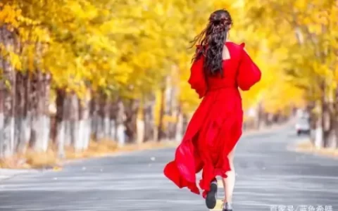 9张漂亮秋景人像示例，总结10个摄影技巧，爱拍照中年女性可参考(秋景人像作品)