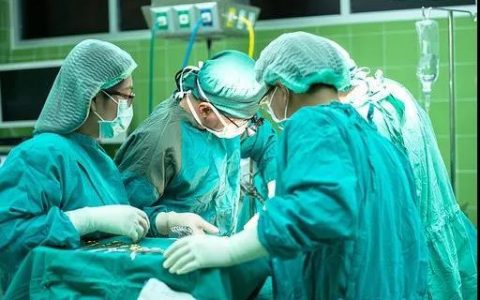 男高中生刮起“结扎风” 父母：孩子日常生活太开放 让他们开心玩-韩国高中男生结扎