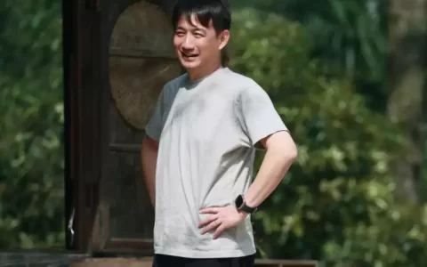 《向往的生活7》刘宪华回归，何炅和黄磊的小动作却令观众泪目
