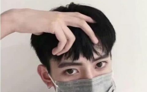 男生“不主动”联络你的3点原因，其实不是不爱你，看完真的心酸（男生就是不主动联系女生）