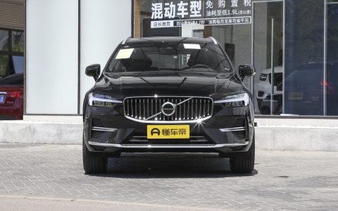 沃尔沃亲民了，XC60价格再降，配2.0T+8AT动力，奥迪Q5压力大了（沃尔沃xc60价格是多少）