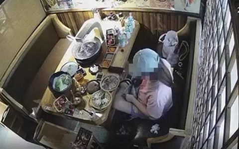 补交44543元！“女子吃自助餐偷打包事件”最新进展来了（吃自助偷偷打包犯法吗）