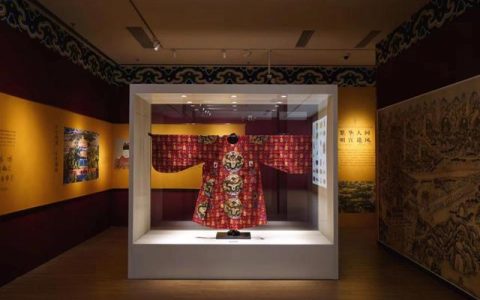“摸鱼”28年的明神宗“私藏”堪称顶配，百件“国宝”首次离京现身杭州-明神宗简介
