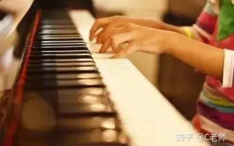 【钢琴的5种 基本演奏指法讲解，超级简单明了】（钢琴指法零基础教学视频）