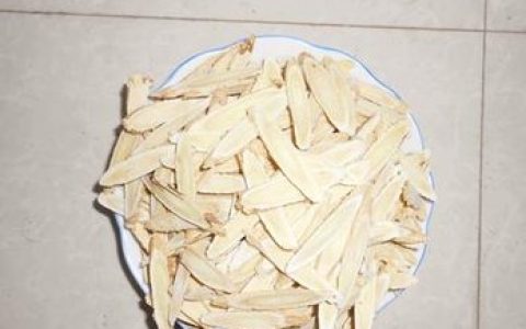 黄芪的功效与作用及食用方法、黄芪泡水喝的功效悉数分享（黄芪的功效与作用及禁忌,用法及用量）