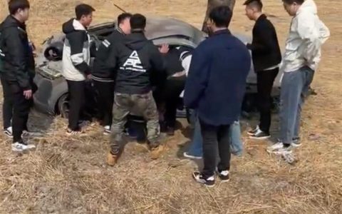 网红车手张雷被曝车祸去世，珍爱生命，拒绝失控的狂飙-张雷鸣医生简介