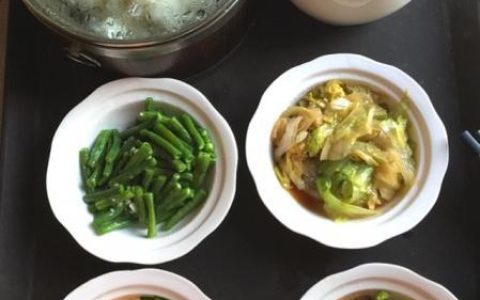 来记录下一位妈妈的月子餐，28天不重样，看得我都想生二胎了！（美味的月子餐食谱大全）
