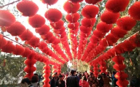 俗语“腊月不斗气，正月不吵嘴”的真正含义是什么？-正月腊月不能算命吗