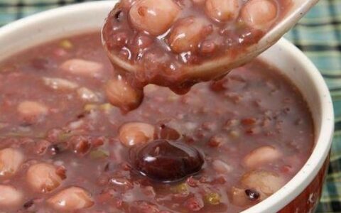 刚生完孩子的产妇吃什么好？月子餐30天食谱及做法-刚生完孩子可以吃什么主食