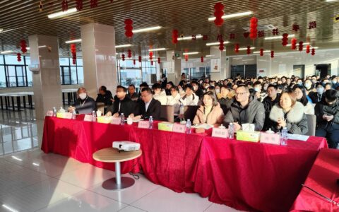 制药工厂、智算中心、亚蓉欧国家馆……开工首日，各行各业的生产活力竞相迸发！（青白江亚蓉欧国家馆可以去玩吗）