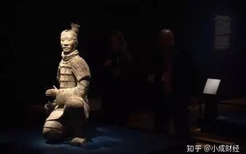 折断兵马俑手指美国男子辩护人：他只是个喝醉的孩子（美国男子掰断兵马俑手指带来的影响）