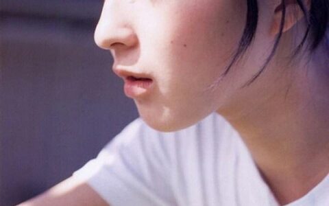 广末凉子承认出轨公开下跪道歉：为什么想不开（广末凉子成名曲）