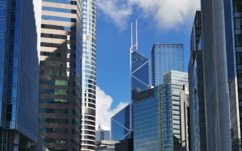 西部证券：维持哔哩哔哩-W(09626)“买入”评级 于APP端内测搜索AI助手功能-西部证券最新公告