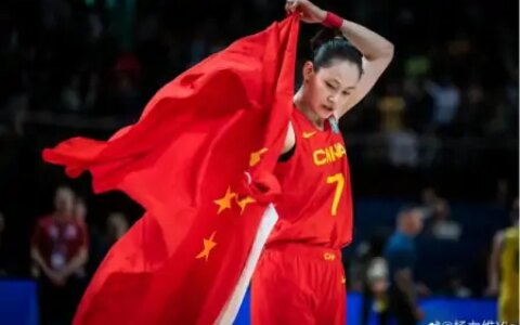 中国女篮时隔12年再夺亚洲杯冠军！超强姐妹花同台领奖-中国女篮夺冠过吗最新消息